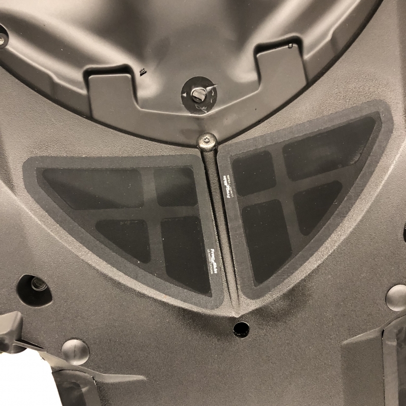 UPPER HOOD SCREEN RH Black Diamond Xtreme